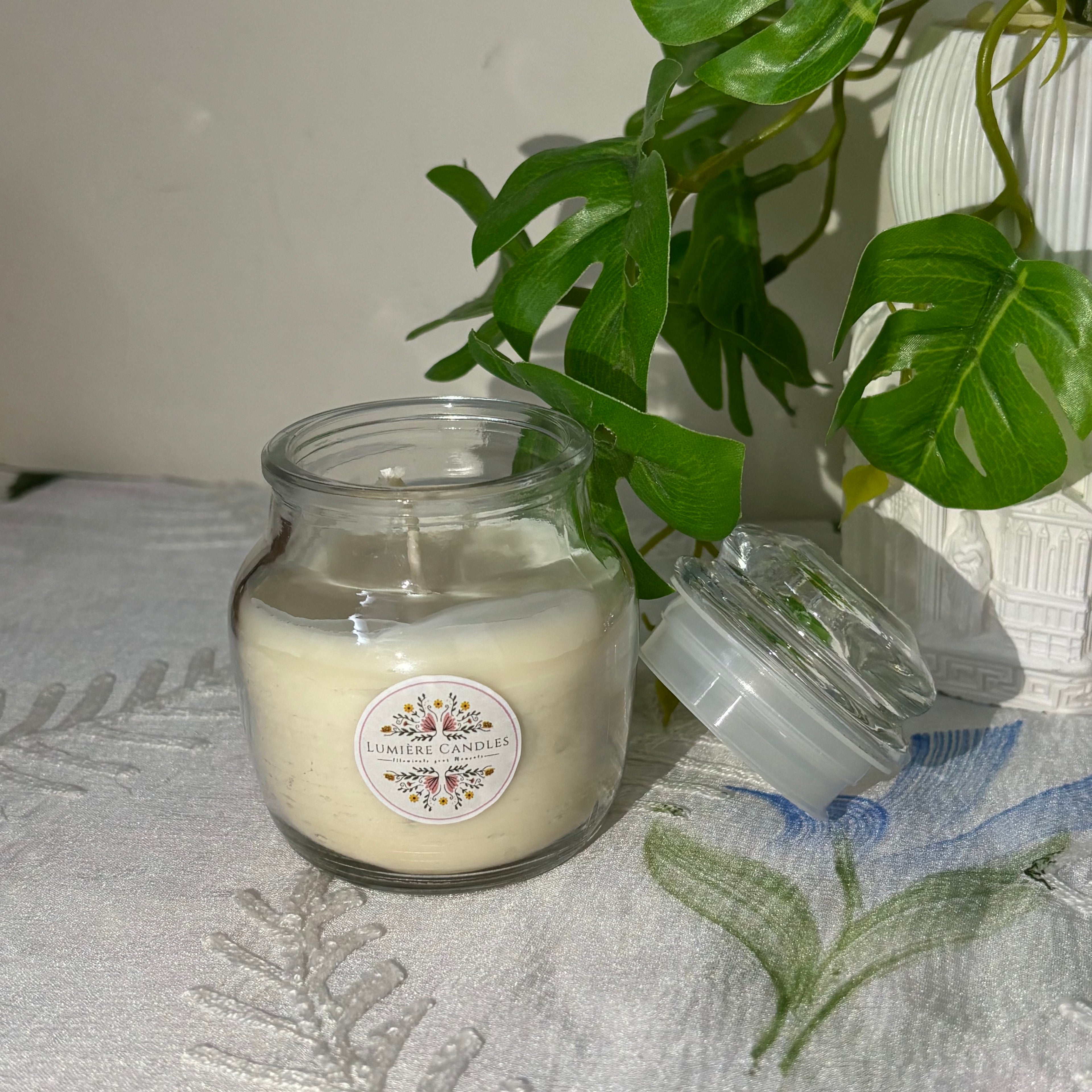 Curved Silhouette Glass Jar Candle